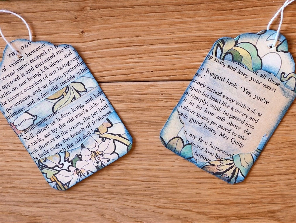 Recycled and re-purposed Decorative envelope pockets